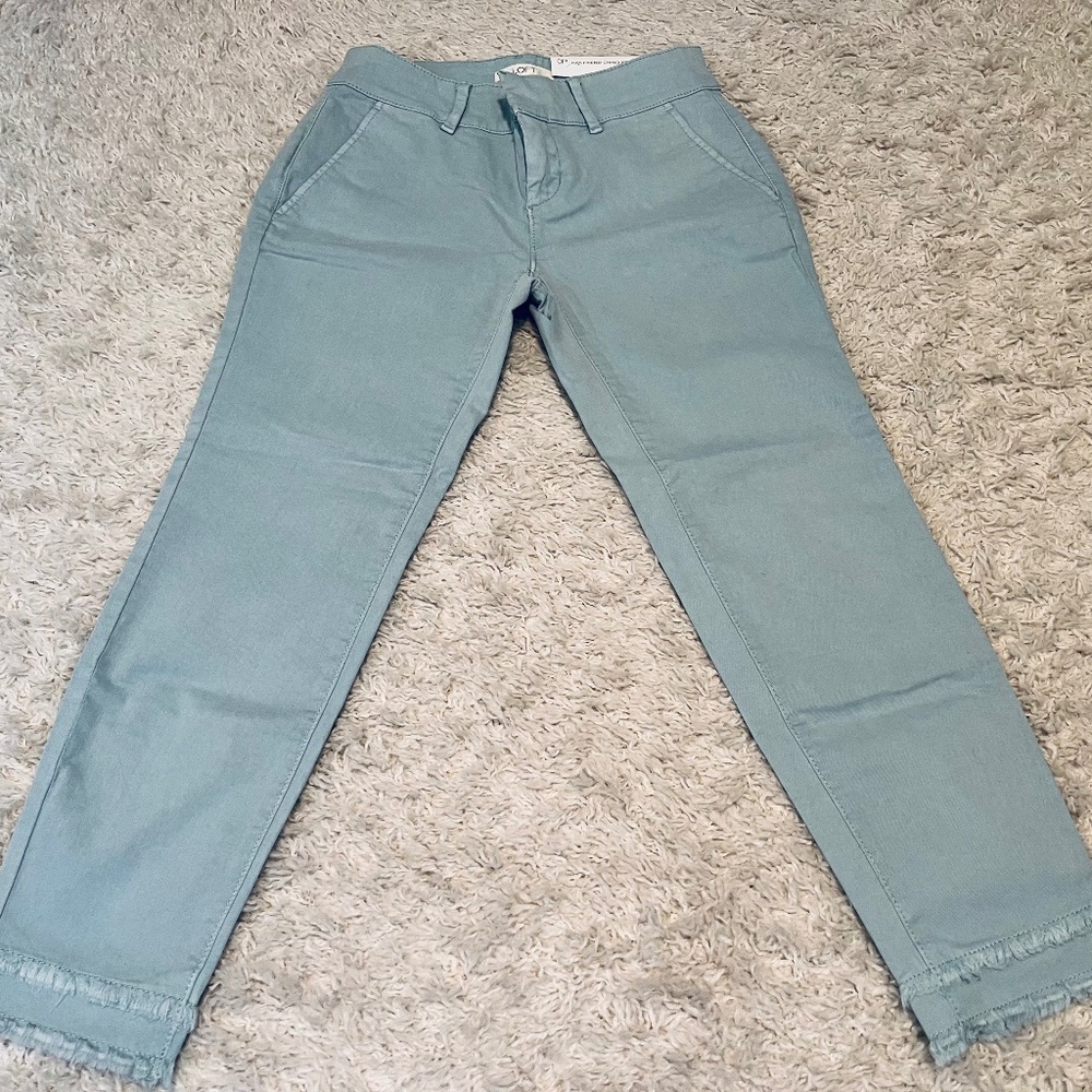 NEW Loft Cropped Chino Pant Size 0 Petite